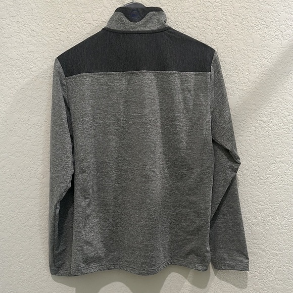 Vineyard Vines 1/4 zipper men’s small - Picture 6 of 9